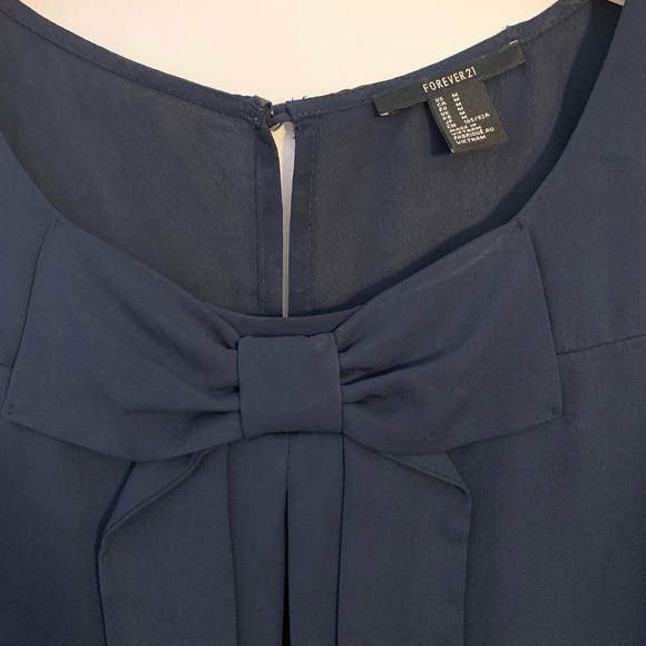 Navy sleeveless blouse top with bow, Forever 21 - Picture 3 of 5